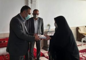 مدیر عامل شرکت مخابرات ایران: تکریم خانواده شهدا والگو گیری از آنان فراموش نشود