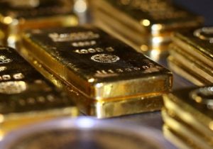 کاهش ۱۰ دلاری قیمت طلا در بازارهای جهانی