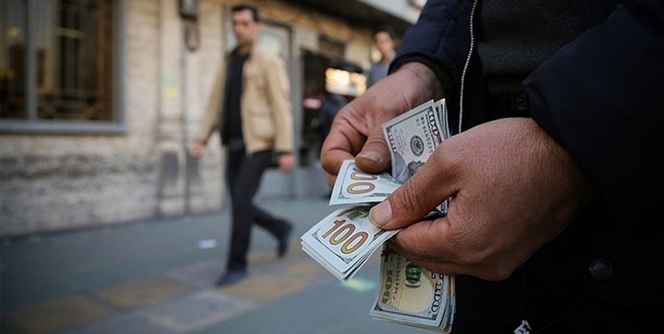 خروج سنگین سفته‌بازان از بازار ارز و سکه به دلیل هراس از ریزش‌های قیمتی