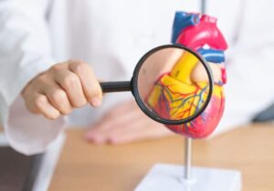 ۸ عامل خطر قابل‌اصلاح در بیماری‌های قلبی عروقی