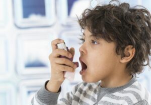 راهکارهایی برای کمک به کنترل آسم در کودکان