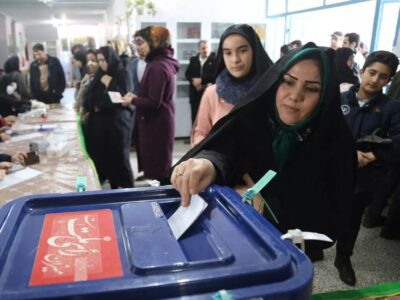 امام جمعه شیراز: مشارکت انتخاباتی، حفظ امانت جمهوری اسلامی است
