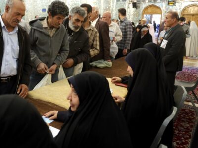 رای گیری در ۲ حوزه انتخابیه فارس بدون مشکل در حال انجام است