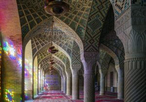 افق راهبردی شیراز؛ نگاهی به ۱۴ ویژگی سومین حرم اهلبیت (ع)