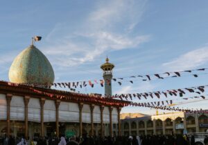 مردم شیراز در تاسوعای حسینی به سوگ نشستند