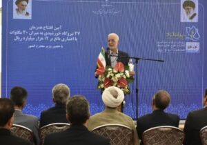 همزمان ۲۷ نیروگاه خورشیدی به میزان ۴۰ مگاوات در استان مرکزی افتتاح شد