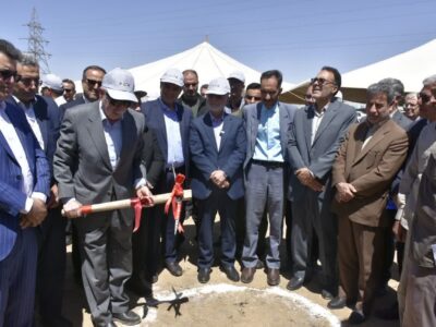 عملیات اجرایی احداث نیروگاه خورشیدی ۱۰۰ مگاواتی امیرکبیر استان مرکزی آغاز شد