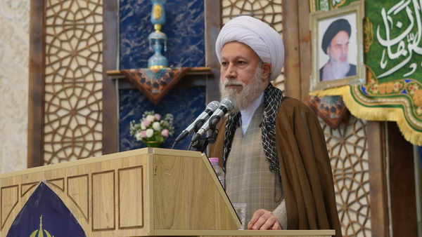 امامجمعه شیراز: برای مقابله با دشمن باید در همه عرصهها قوی شد امامجمعه شیراز: برای مقابله با دشمن باید در همه عرصهها قوی شد