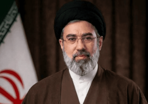 بیعت ۶۰۰۰ نفر از علما و اساتید حوزه علمیه با امام امت