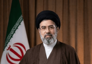 رهبر انقلاب: ترور شهید لاریجانی نشان از میزان اهمیت او و بُغض دشمنان دارد