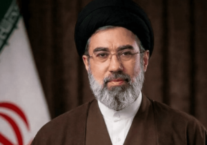 دستور رهبر انقلاب به ادامه خدمت منصوبان رهبر شهید