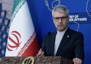 بقائی: غارت کشتی‌های حامل نفت ایران، دزدی دریایی است