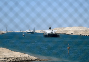 اختلال در هرمز آبراه مصر را دوباره شلوغ کرد