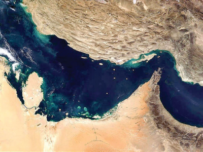 ایران: تردد از تنگه هرمز «امکان‌پذیر نمی‌باشد»
