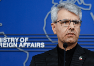 بقائی: مهمانانی از یکصد کشور در تشییع رهبر شهید حضور مییابند
